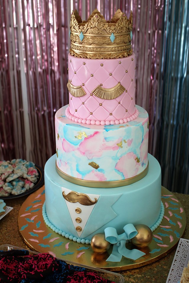gender reveal cake