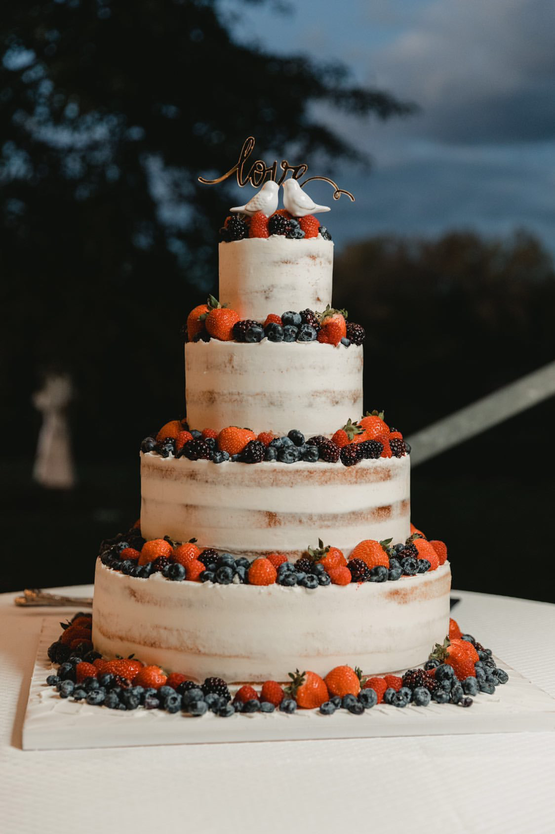 naked wedding cake