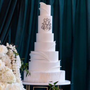 Delicate Beauty Wedding Cake